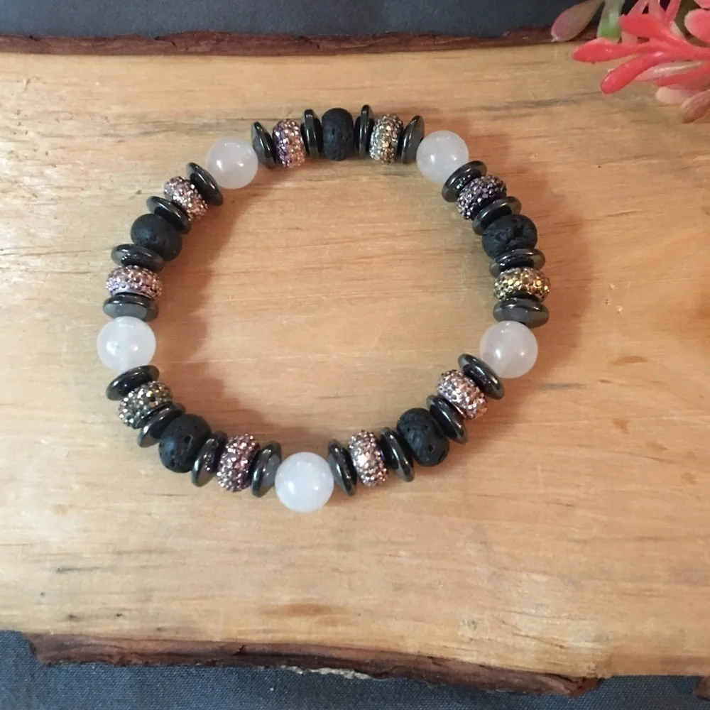 Black, white and sparkles stretch bracelet
